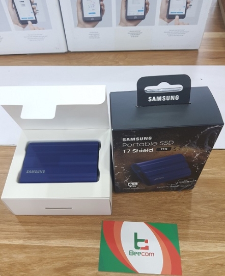 ổ cứng SSD Samsung Portable T7 Shield Portable 1TB 2.5" (MU-PE1T0R/WW) (Xanh)